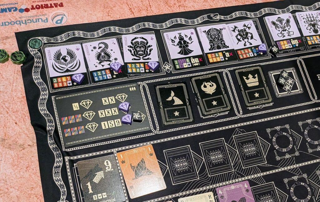 a game of eternal decks in progress
