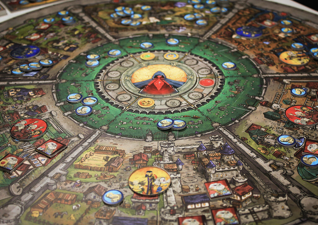 amulet in the centre of the board