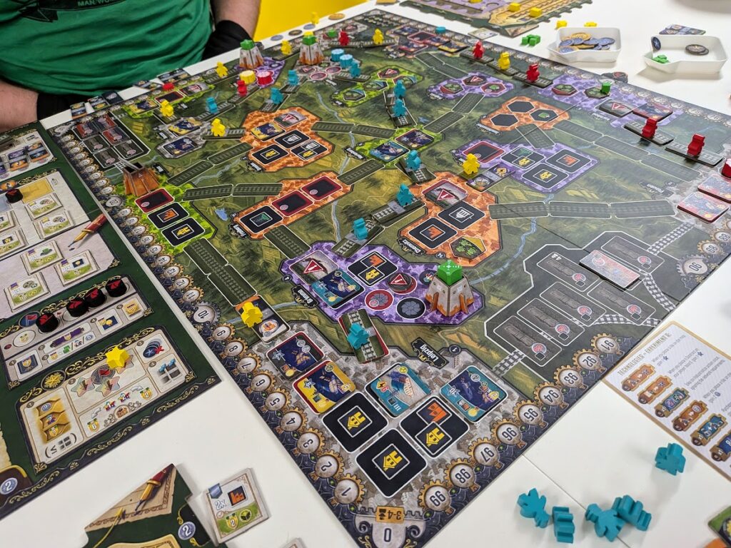 a three player game of nucleum in action